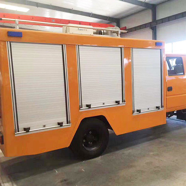 Свернуть дверь для грузовика